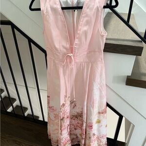 Commense V-Neck Floral Tie Waist Dress

SPU: OA250305137